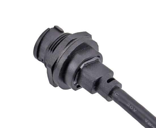 TYPE-C Female Back mount Receptacle to USB Male Overmolded  Cable(Bayonet)}